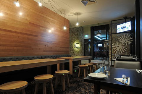 Mansfield Park Hotel - Accommodation Sunshine Coast 5