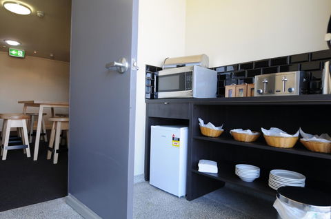 Mansfield Park Hotel - Accommodation Sunshine Coast 6