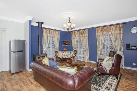 Hahndorf House B&B - Accommodation Sunshine Coast 4
