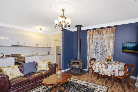 Hahndorf House B&B - Accommodation Sunshine Coast 6