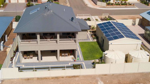 Rezare House Bed & Breakfast - Accommodation Sunshine Coast 2