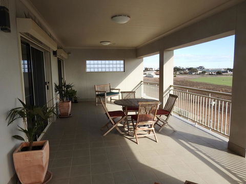 Rezare House Bed & Breakfast - Accommodation Sunshine Coast 18
