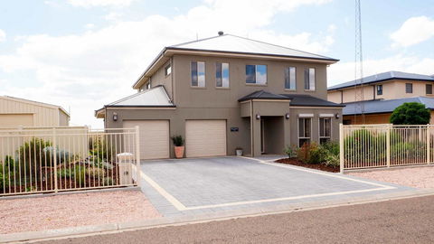 Rezare House Bed & Breakfast - Accommodation Sunshine Coast 0