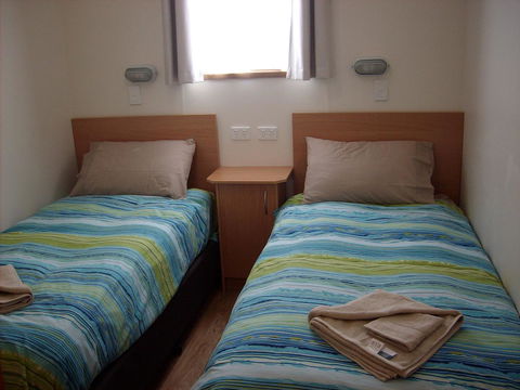 Jacko's Holiday Cabins - Accommodation Sunshine Coast 6