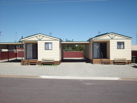 Jacko's Holiday Cabins - Accommodation Sunshine Coast 0