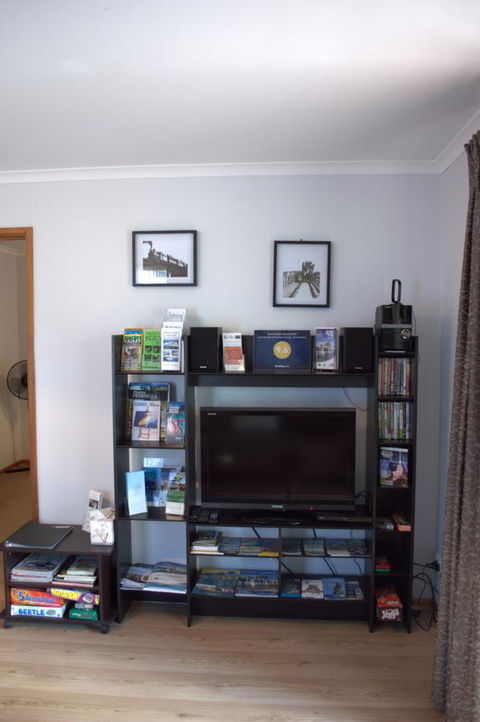 Lazy Days Cottage - Victor Harbor - Accommodation Sunshine Coast 9