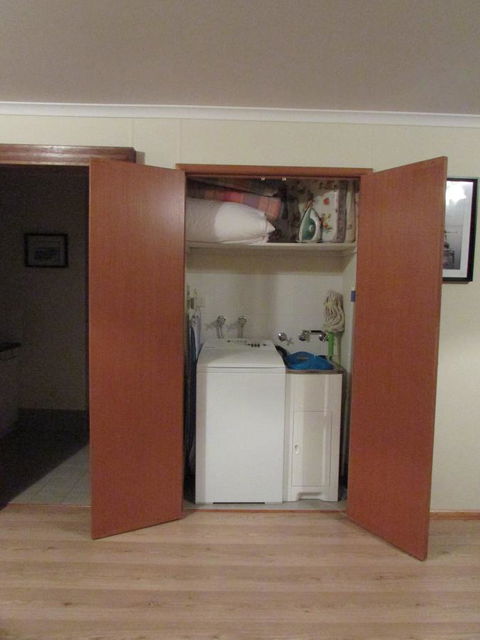 Lazy Days Cottage - Victor Harbor - Accommodation Sunshine Coast 18