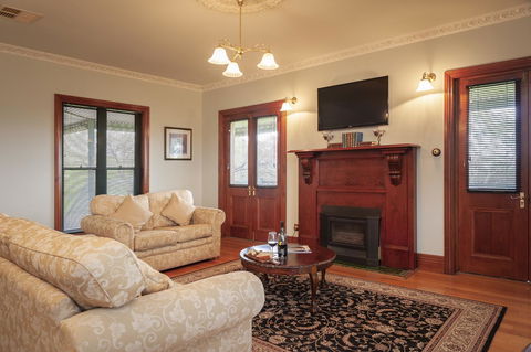 Angaston Saleyards Luxury Accommodation - Accommodation Sunshine Coast 25