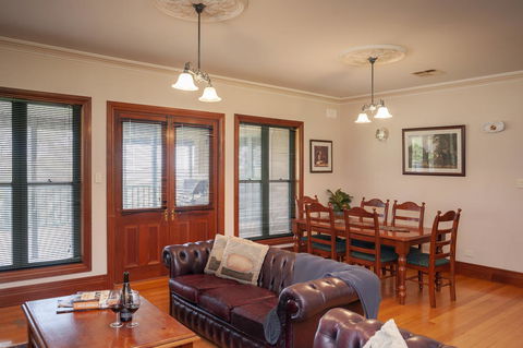 Angaston Saleyards Luxury Accommodation - Accommodation Sunshine Coast 7