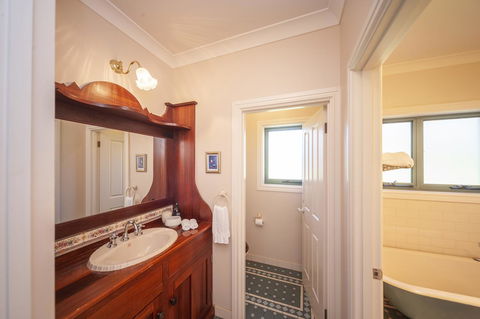 Angaston Saleyards Luxury Accommodation - Accommodation Sunshine Coast 14