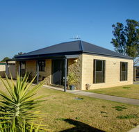 DBJ Holiday Units - Accommodation Sunshine Coast