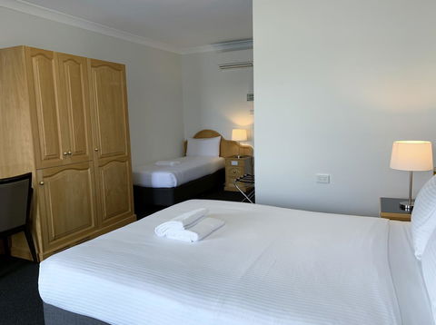 Hilton Beachfront Motel - Accommodation Sunshine Coast 11