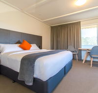 Mick O'Sheas - Accommodation Sunshine Coast