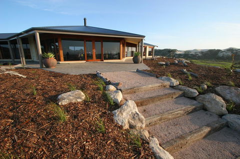 Almonta Park Lodge - Accommodation Sunshine Coast 2