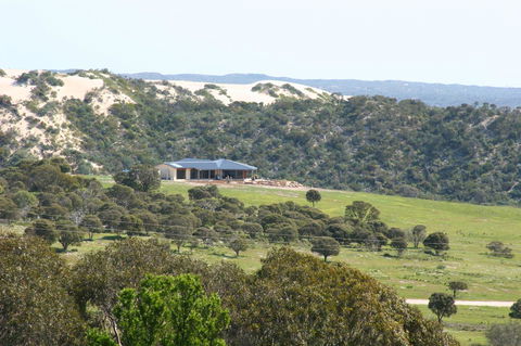 Almonta Park Lodge - Accommodation Sunshine Coast 0