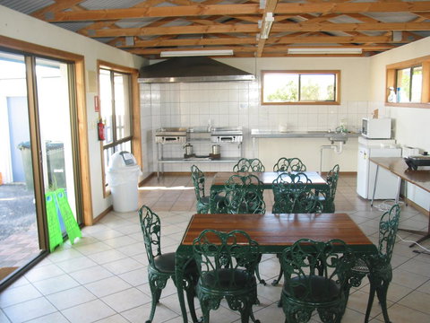 Robetown Motor Inn & Apartments - Accommodation Sunshine Coast 6