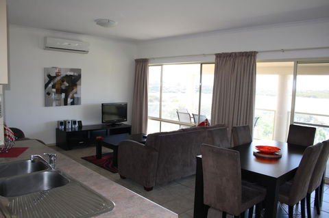 Lakeview Motel And Apartments - Accommodation Sunshine Coast 6