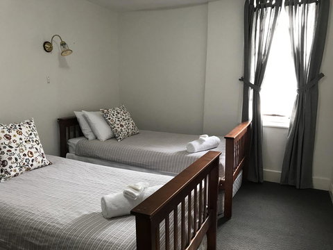 Caledonian Inn - Accommodation Sunshine Coast 31