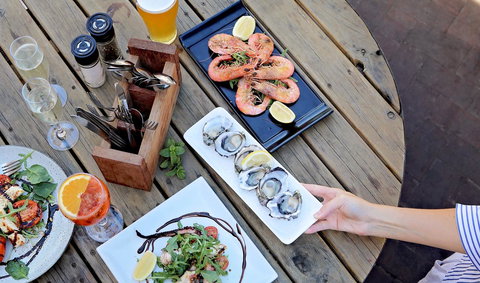 Caledonian Inn - Accommodation Sunshine Coast 18