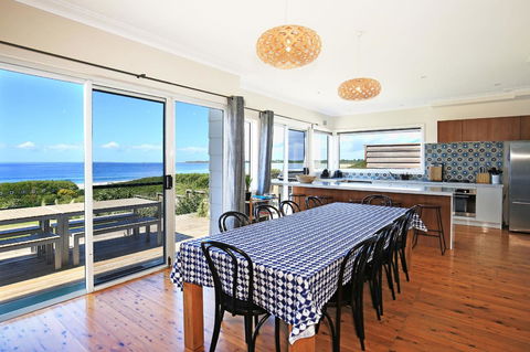 Culburra Beachhouse - Accommodation Sunshine Coast 6