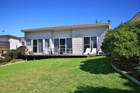 Culburra Beachhouse - Accommodation Sunshine Coast 9