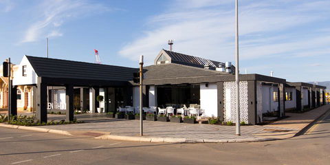 Ellen Hotel - Accommodation Sunshine Coast 9