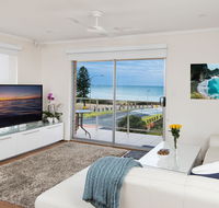 Stylish 3 Bedroom Beachview Apartment - Accommodation Sunshine Coast
