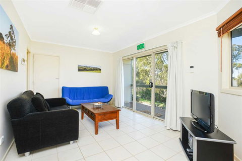 Cabernet Cottage - Accommodation Sunshine Coast 4