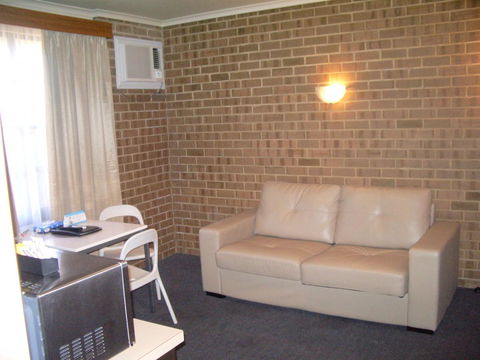 Aviators Lodge - Accommodation Sunshine Coast 25