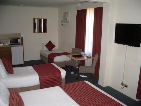 Aviators Lodge - Accommodation Sunshine Coast 10