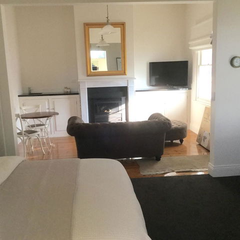 Railway Cottage In Beachport - Accommodation Sunshine Coast 15