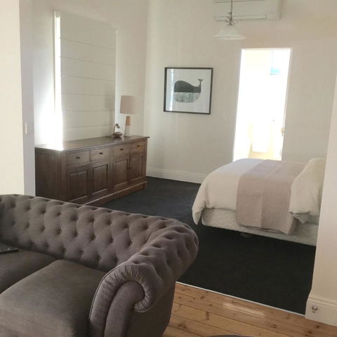 Railway Cottage In Beachport - Accommodation Sunshine Coast 19