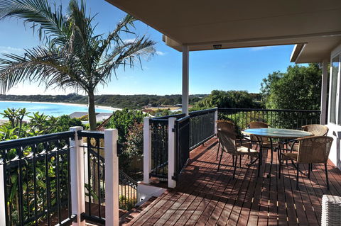The Whitehouse - Accommodation Sunshine Coast 2