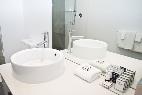 Mawson Lakes Hotel - Accommodation Sunshine Coast 4