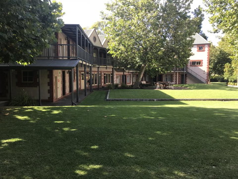 St Francis Winery - Accommodation Sunshine Coast 0