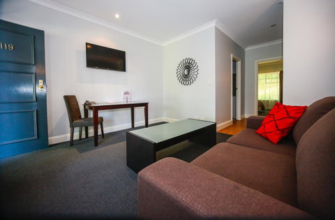 St Francis Winery - Accommodation Sunshine Coast 7