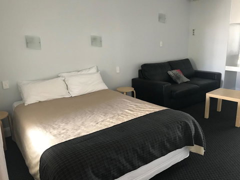St Francis Winery - Accommodation Sunshine Coast 11