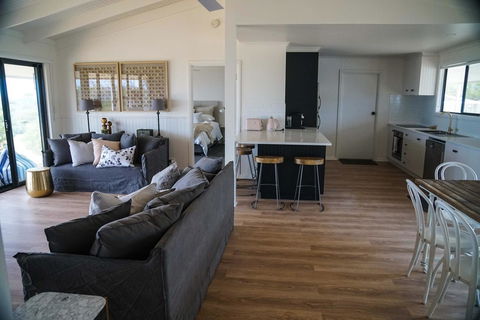 The Cape - Accommodation Sunshine Coast 3