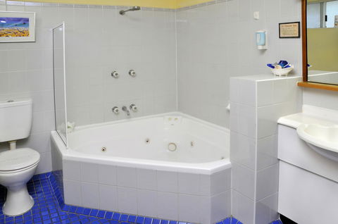 Aston Motel Yamba - Accommodation Sunshine Coast 8