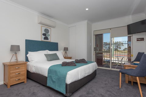Jurien Bay Motel Apartments - Accommodation Sunshine Coast 14