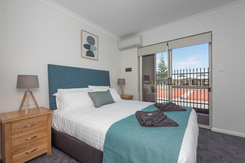 Jurien Bay Motel Apartments - Accommodation Sunshine Coast 3