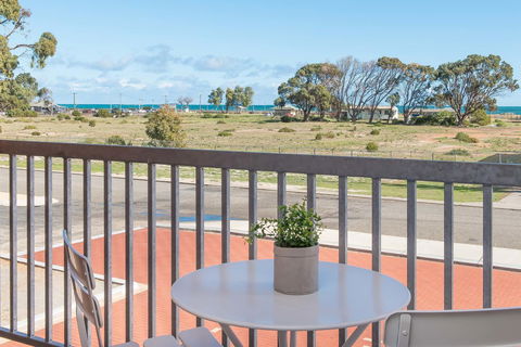 Jurien Bay Motel Apartments - Accommodation Sunshine Coast 22