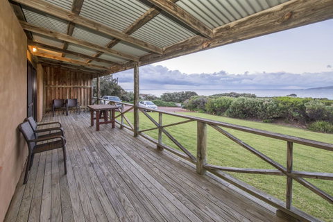 Chandlers Smiths Beach Villas - Accommodation Sunshine Coast 11