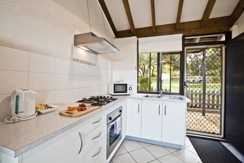 Chandlers Smiths Beach Villas - Accommodation Sunshine Coast 2