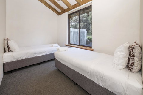 Chandlers Smiths Beach Villas - Accommodation Sunshine Coast 7