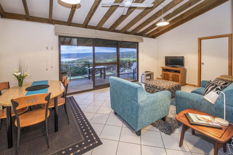 Chandlers Smiths Beach Villas - Accommodation Sunshine Coast 1