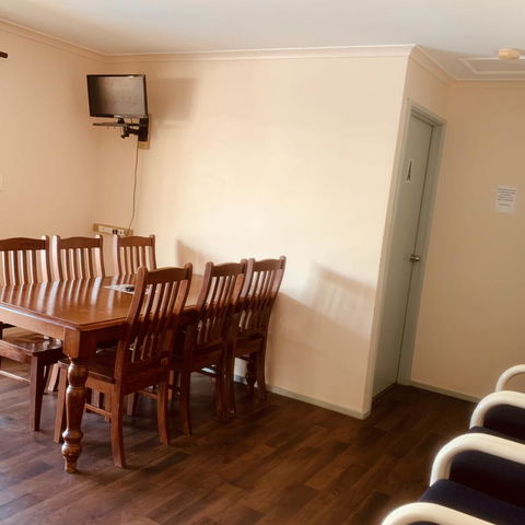 Bay Lodge - Accommodation Sunshine Coast 3