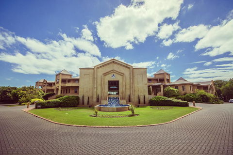 Abbey Beach Resort - Accommodation Sunshine Coast 0