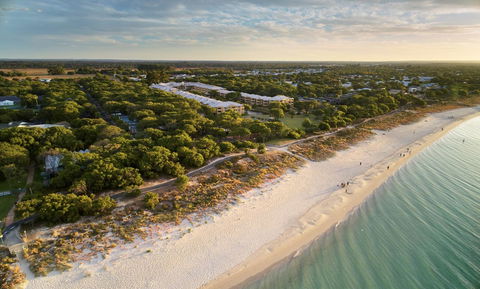 Abbey Beach Resort - Accommodation Sunshine Coast 2