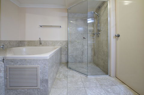 Abbey Beach Resort - Accommodation Sunshine Coast 25